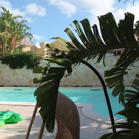 Con Piscina Sicana Villa